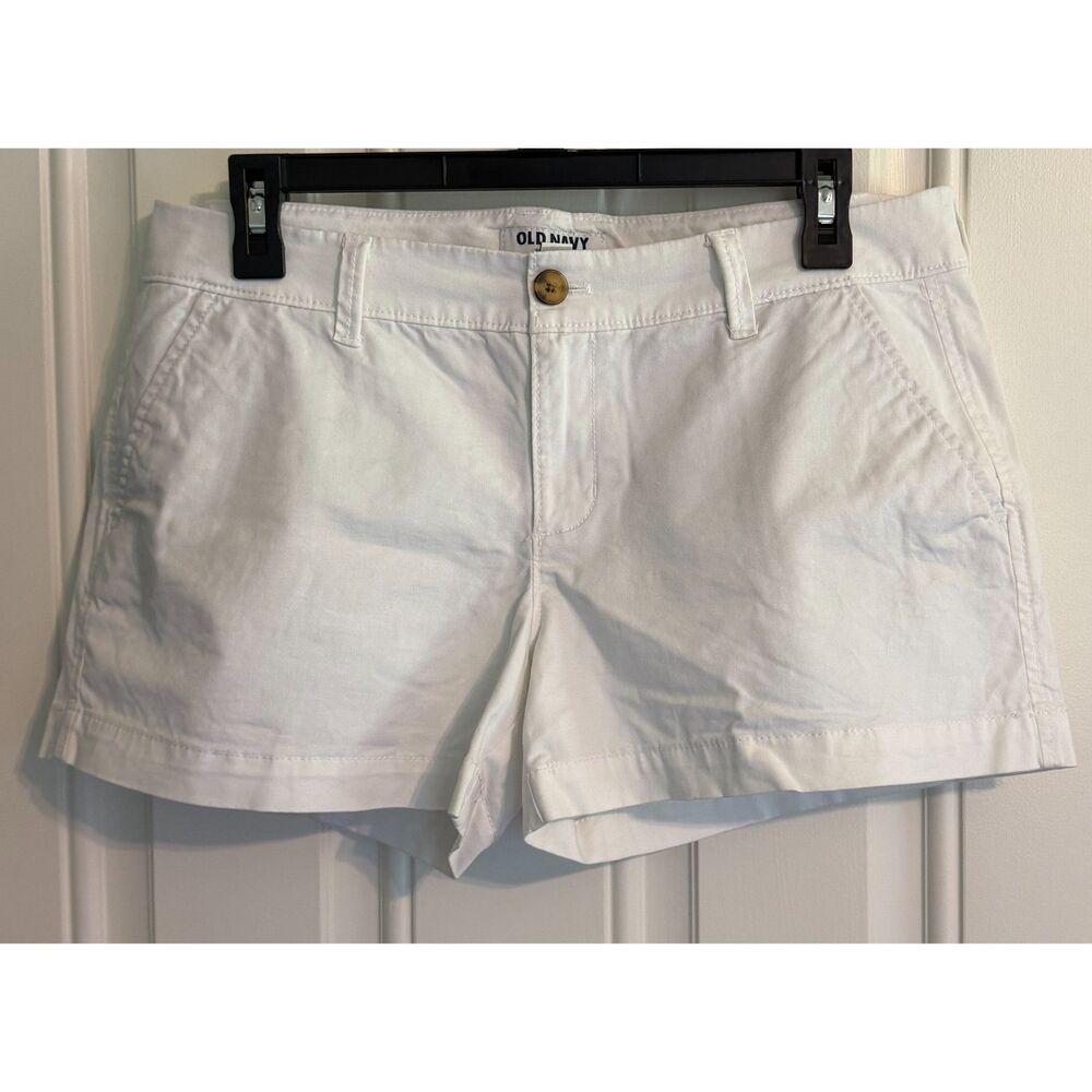 Old Navy Women's White Shorts size 8